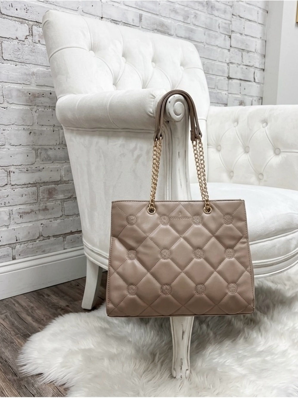 Daisy Fuentes Taupe Quilted Shoulder Tote with Gold Chain Straps